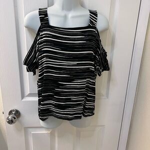 Ava Sky top. cold shoulder style. XS